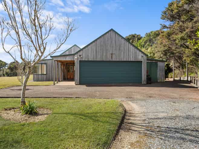 882 Sandspit Road, Warkworth