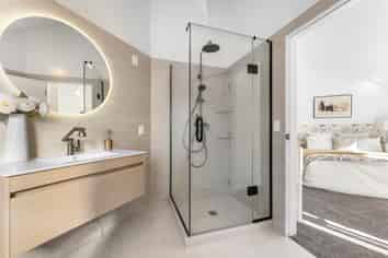 2/19 Rodney Road, Northcote Point