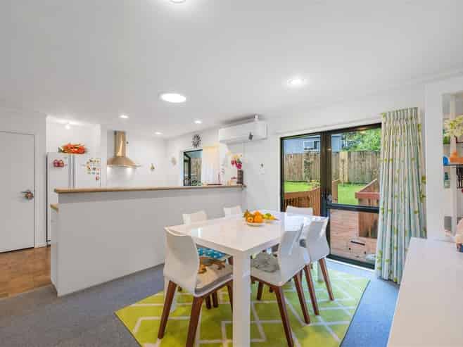 2/9 Ridgewood Crescent, Birkenhead