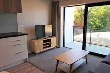 7/23 London Street, North Dunedin