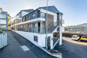 7/23 London Street, North Dunedin