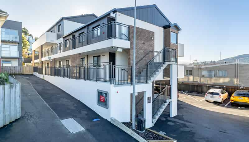 7/23 London Street, North Dunedin