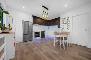 8 Otereti Street, Flat Bush