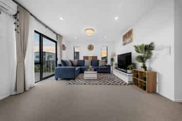 8 Otereti Street, Flat Bush