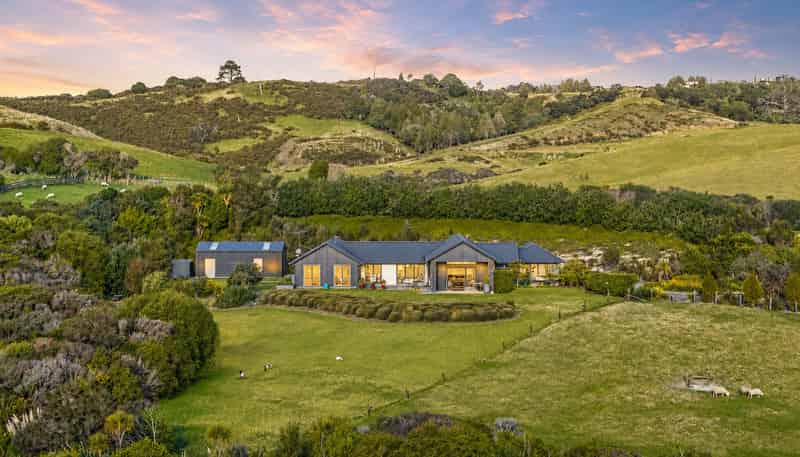 53 Hauora Lane, Waitoki