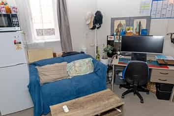 Flat 4/63 Queen Street, North Dunedin