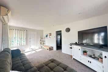 1/11 Royston Street, Rosehill