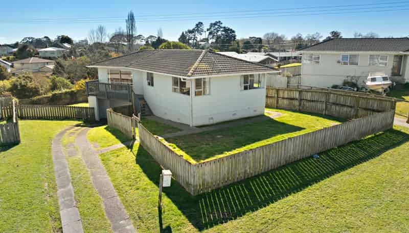 7 Cosmo Place, Otara