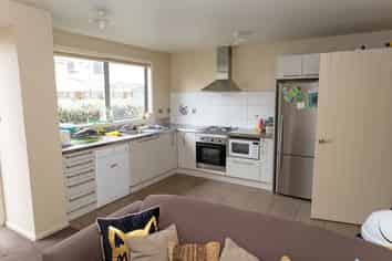 Room 1/11C Ethel Benjamin Place, North Dunedin