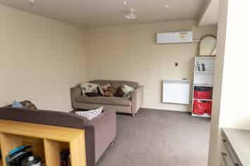 Room 1/11C Ethel Benjamin Place, North Dunedin