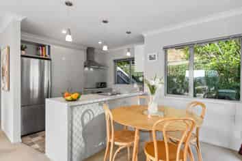 16 Ted Gilberd Place, Newlands