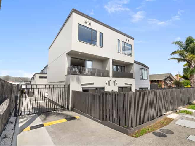 2/289 Mount Albert Road, Sandringham