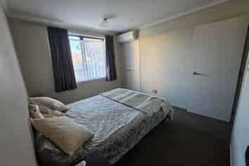 b/62 Willoughby Street, Hamilton Central