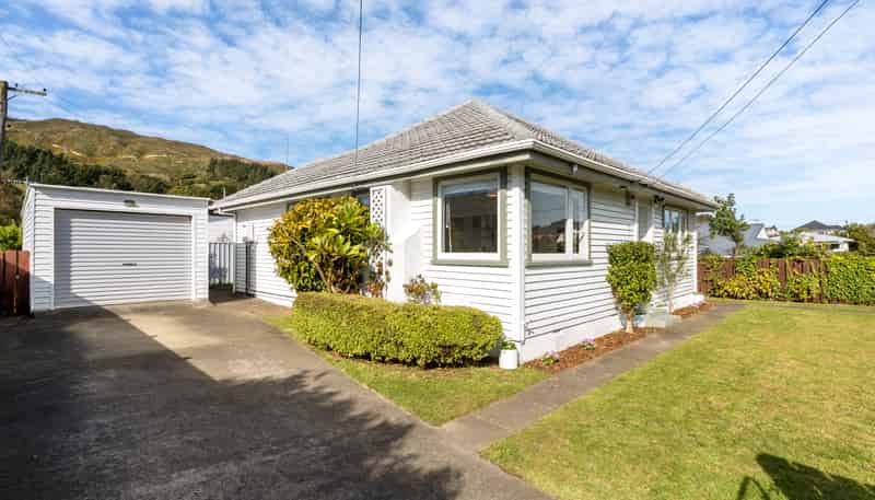 28 Coates Street, Tawa