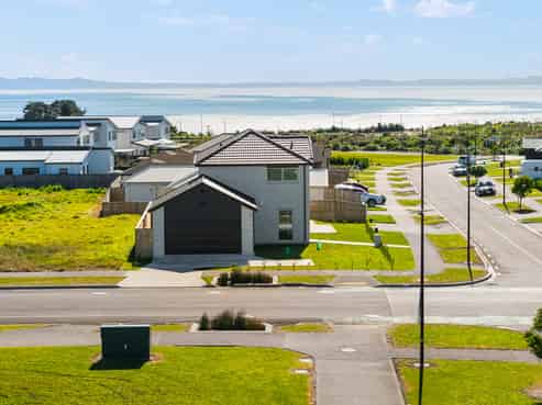 13 Uatoto Road, Clarks Beach