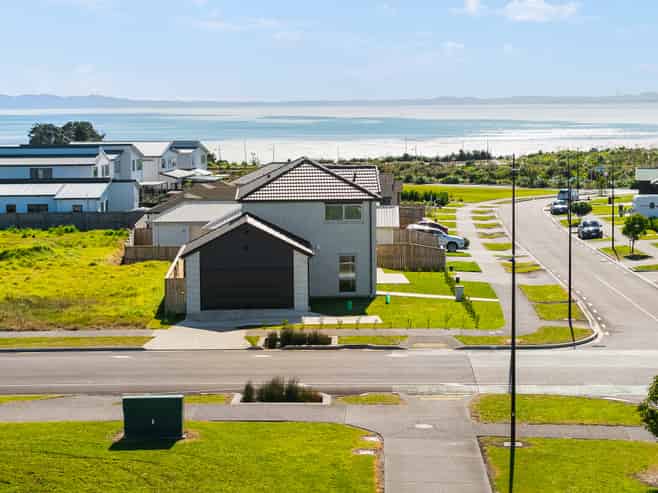 13 Uatoto Road, Clarks Beach