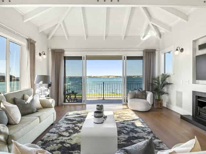 49 King Edward Parade, Devonport