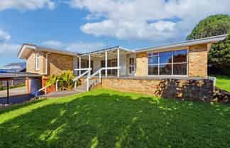 1 Fowey Avenue, Te Atatu South