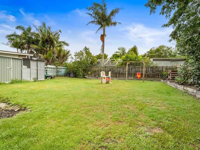 33 Strid Road, Te Atatu South