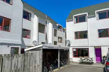 12/783 Great King Street, North Dunedin