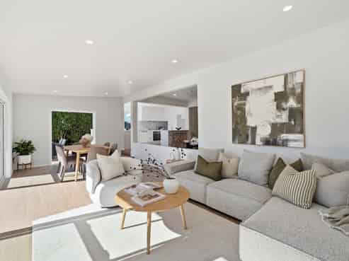 42A Old Lake Road, Devonport