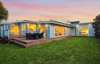 42A Old Lake Road, Devonport