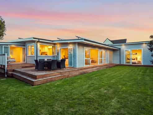 42A Old Lake Road, Devonport