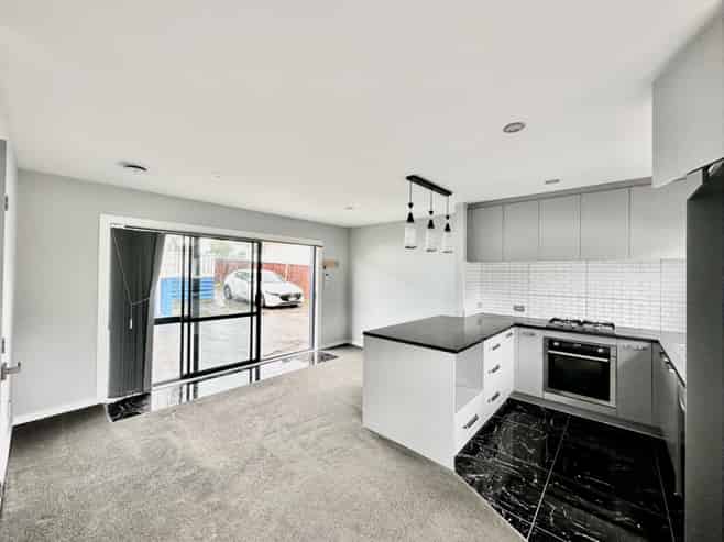 50A Te Irirangi Drive, Clover Park