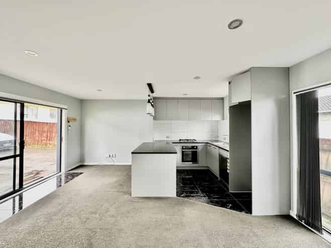 50A Te Irirangi Drive, Clover Park
