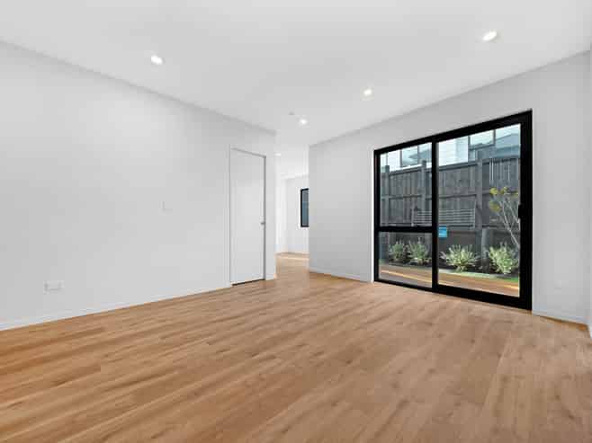 Lot 2/10 Sandgate Avenue, Botany Downs