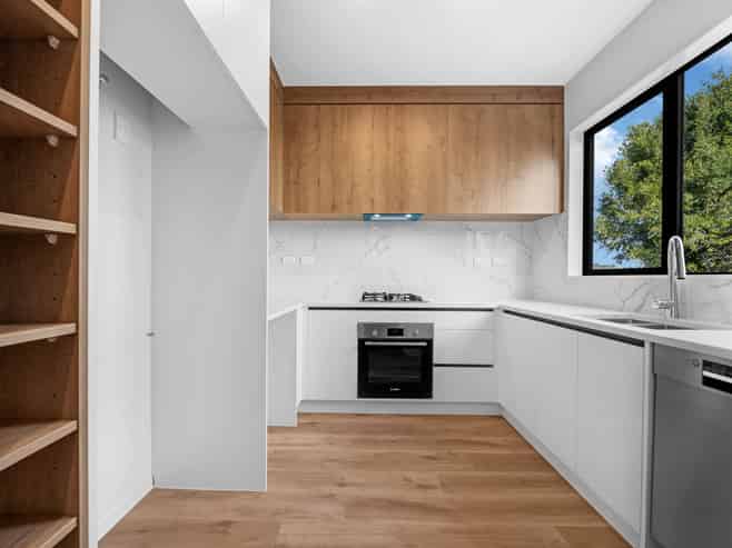 Lot 2/10 Sandgate Avenue, Botany Downs