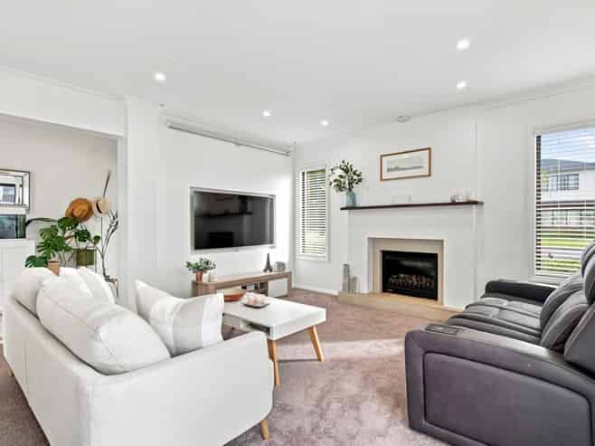30 Topland Drive, Flat Bush