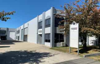 Tidy Industrial Unit - 262sqm Hillsborough