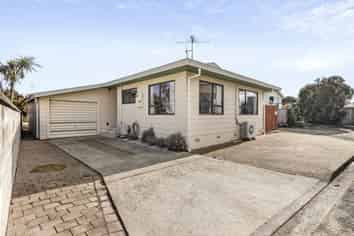 2/54 Golf Road, Tahunanui