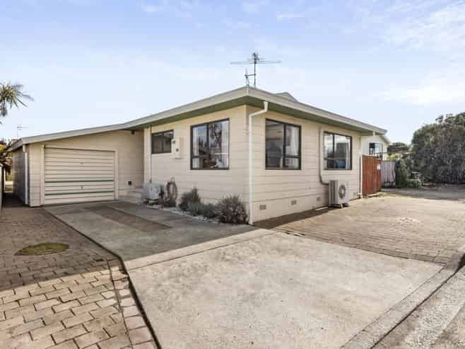 2/54 Golf Road, Tahunanui