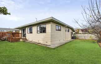 2/54 Golf Road, Tahunanui