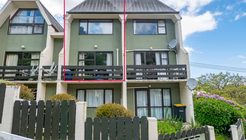 7/93G Queen Street, North Dunedin