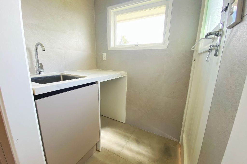 Takapuna, 2 bedrooms 3