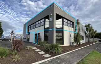 Tidy Henderson Office Space