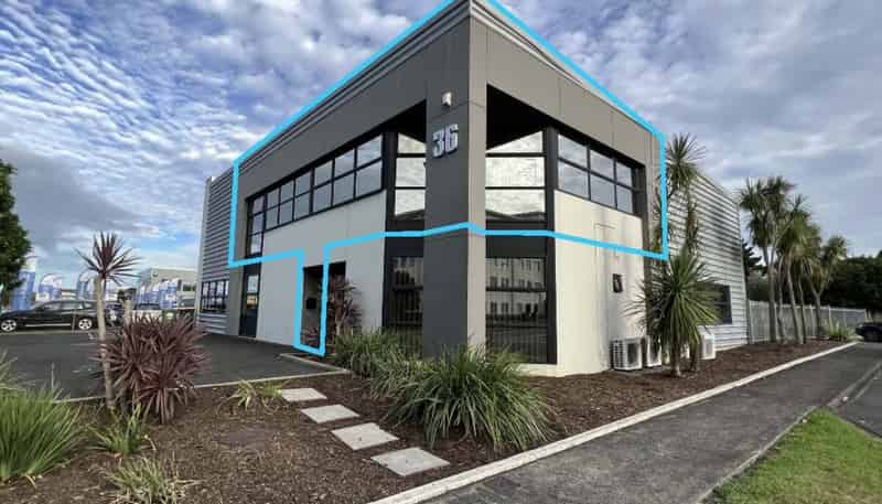 36 Paramount Drive, Henderson
