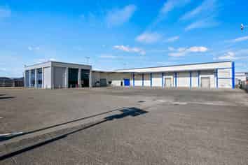 Rare Freezer/Cool Store Facility - 5,154m² Site!