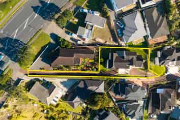 101 Penguin Drive, Murrays Bay