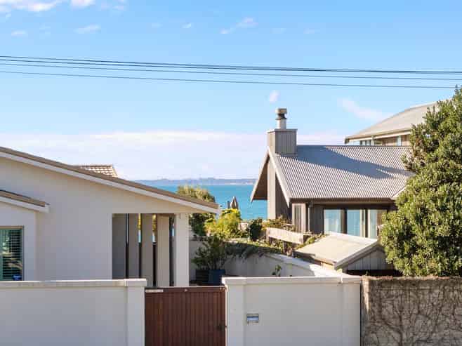 22 Karewa Parade, Papamoa