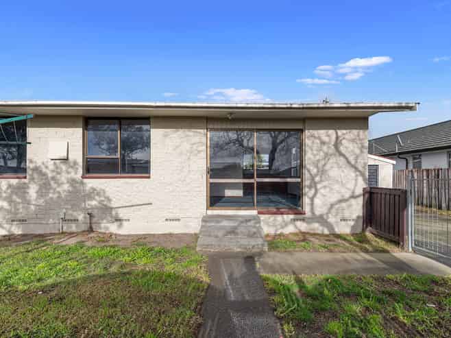 1B Tamarisk Place, Parklands