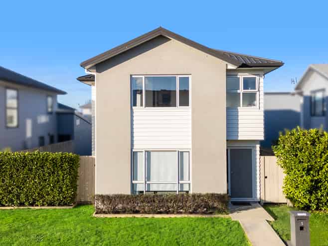 5 Treestump Road, Takanini