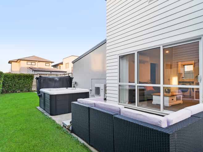 5 Treestump Road, Takanini