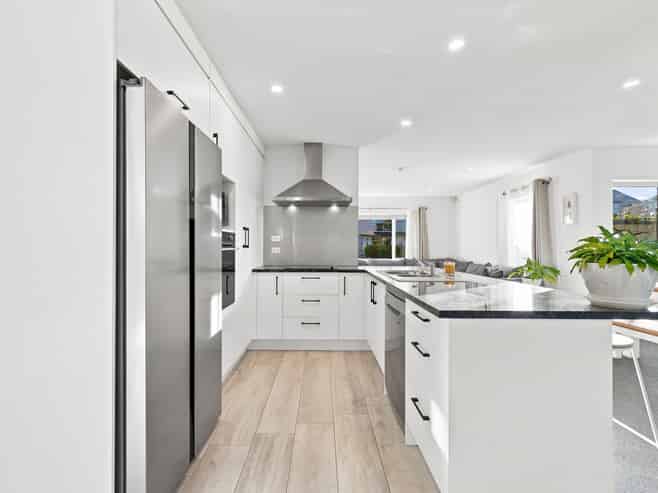 5 Treestump Road, Takanini