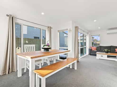 5 Treestump Road, Takanini