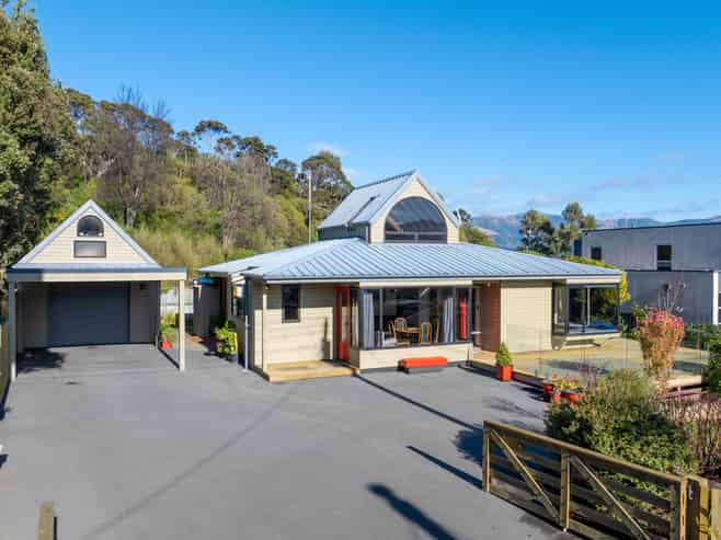 6 Julius Place, Akaroa