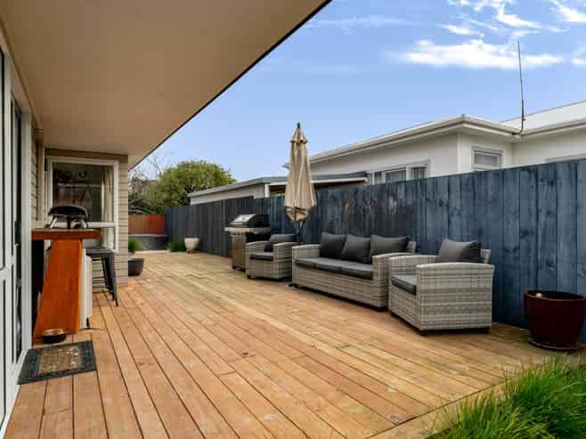 422a Botanical Road, West End